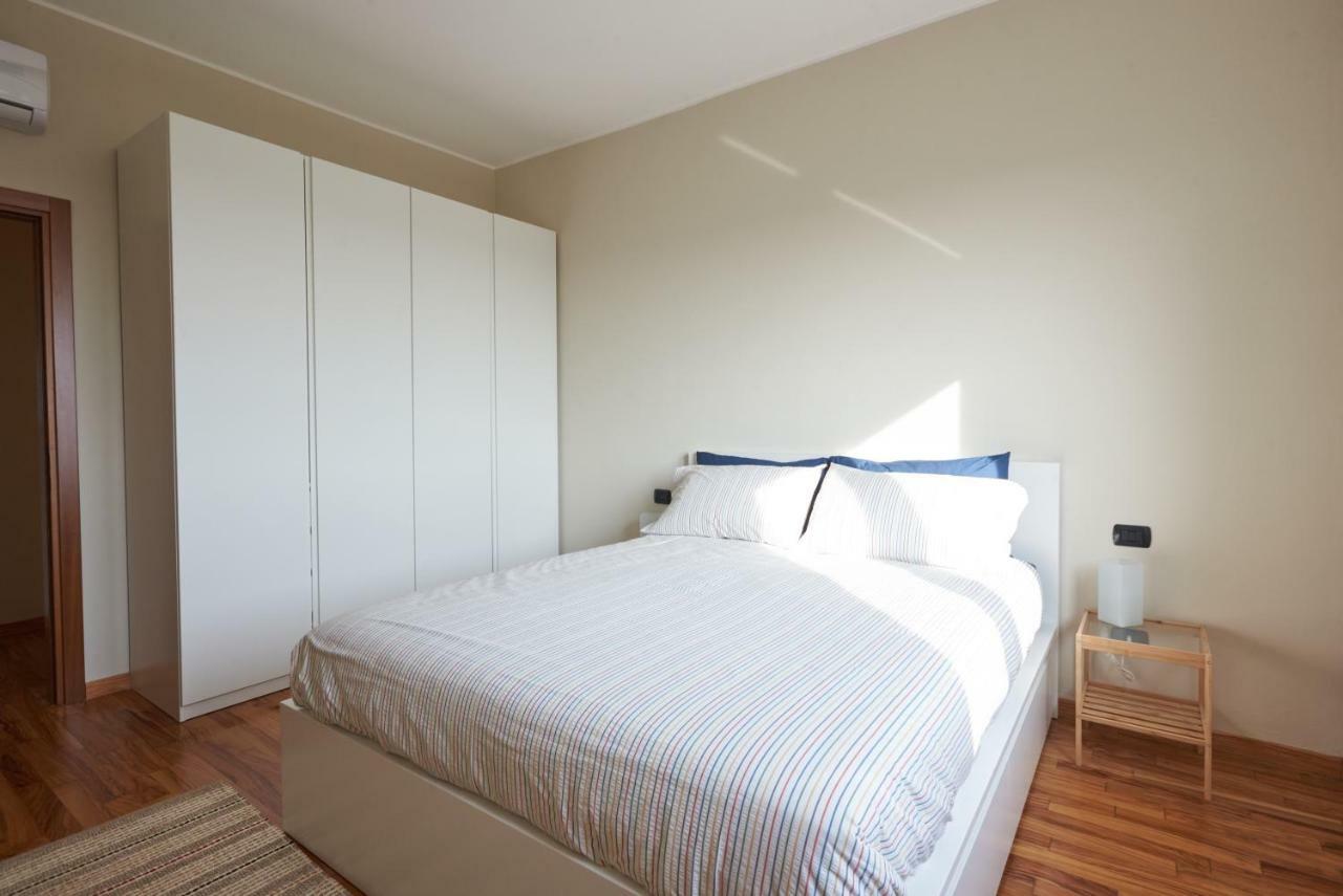Famagosta 10 Apartment Милано Екстериор снимка